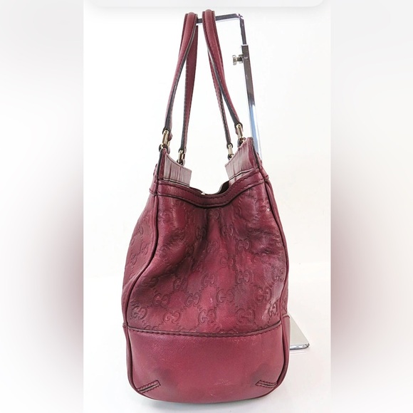 Gucci Burgundy Embossed Shoulder Bag - Picture 3 of 13